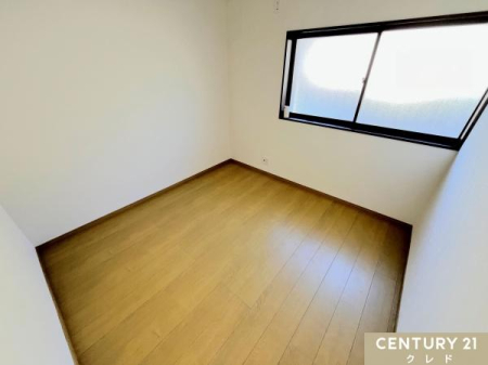 �m�� �y�m���k��4.5���z
����̃V���v���f�U�C�������邢��ԁA�������������炵�Ă���܂��B
�������e�����[�N�A���[�����Ȃǃ}���`�Ɏg�p�\�I