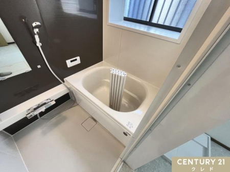 ���� ���j�b�g�o�X�V�K�����I
���t���Ŋ��C�����S�ȉ��K�o�X���[���B
�������Ɠ��D�ɐZ����Ȃ������̔������Z�b�g�ł��܂��ˁB