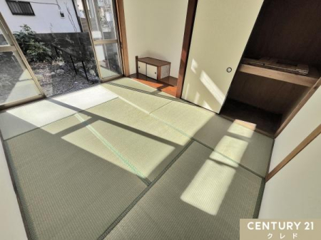 �a�� �y1�K�a��6���z
1�K�ɂ�6���̍L���̘a��������܂��B
�l�̋�����q�ԂƂ��Ă��g�p�ł��܂��B
��悩��̗z�����g���Șa�̋�Ԃ����o���܂��B