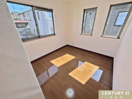 ���̑����n �y�m���k��5���z
5���̗m���͏��ւȂǉƑ��\���⃉�C�t�X�^�C���ɍ��킹�ă}���`�ɑΉ��B
����x�b�h��z�u���A�����I�ȍ�Ƌ�Ԃ⃊���b�N�X�ł���ꏊ�Ƃ��Ċ��p�ł��܂��B