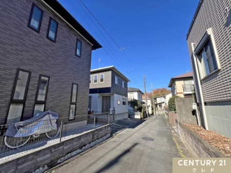 �O�ʓ��H�܂ތ��n�ʐ^ ����4�������ɖʂ����Â��ŐS�n�悢�Z���B���₩�Ȗ������߂����闧�n�ł��B