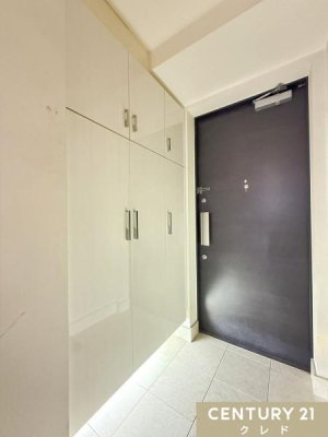  ̂[͉Ƒ̐ľCՂƎ[ł܂B
ƕЕtւł̓X[Yȓmۂ邱Ƃł܂B