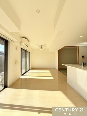 rO yLDK16.6z
VAJIȃrO͏g[tB
₦ޓ~ɂAƑe̋ԂłqlybgƈꏏɉKɉ߂Ƃł܂B