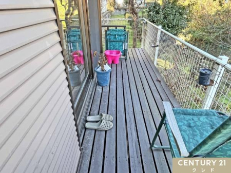 ̑ yEbhfbLz
VC̗ǂɂ́ACɓ̃`FAoēǏÃR[q[y񂾂AƂԂ߂܂B