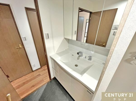 ʑEʏ g₷l݌v̐ʉϑɐVK܂B
ZŜ̓Ƀ}b`₷VvȑȂA[͂dNKɎgݔłB