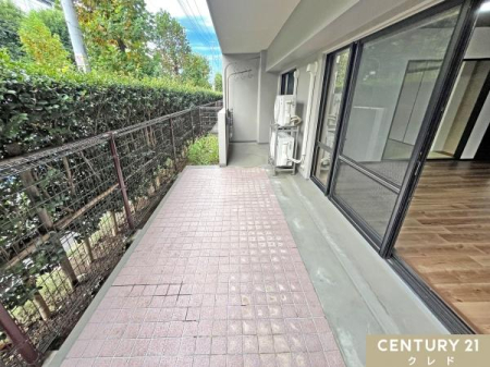 ̑n yeXz
݊K1K̂Z܂ɂ͍LXƂeX܂B
͂AAؔł̃K[fjOǏAy߂ԂȂǂɂIXXłB