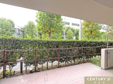 Z˂̒]ʐ^ yeXz
ߗׂ̗΂f钭]łB
z̗ǂeX́Aꂽɂ͐XƍL𒭂߂邱Ƃł܂B