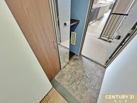  ւ͏ނ𒣂ւ܂B
Β̃^C͂₷Ԃo܂B