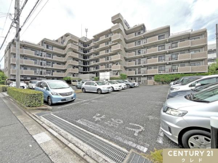  ԎI΂Ȃʃ^Cv̒ԏꂪ~nɂ邽߁AhƖʂSłB
p̍ۂ́A󂫏󋵂mF܂B
Cyɂ₢킹B