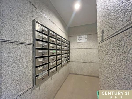 ̑p yW|Xgz
̎󂯎肪X[YȏW|XgݒuB
ݒuŉJV̐G̃XN炵AAłɎ󂯎\B