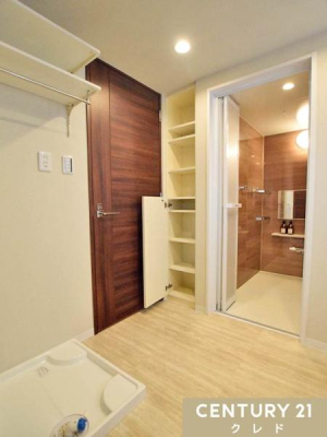 ���[ ���ʎ��ɂ́A�^�I�����܂Ȃǂ̃X�g�b�N�������Ղ肵�܂���֗��Ȏ��[�I�������B����@�u����̏㕔�ɂ��I������A��Ԃ�L�����p�ł��܂��B