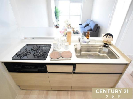 �L�b�`�� ���r���O�ŗV�Ԃ��q���܂������Ȃ��璲�����ł���A���S�̑Ζʎ��L�b�`���ɐV�K�����B���������ӂ���ԂŁA�����̉Ǝ����y�����Ȃ肻���ł��B