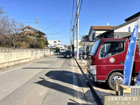 �O�ʓ��H�܂ތ��n�ʐ^ -