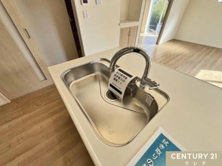 �L�b�`�� �y�򐅊��̌^�����z
���Ă𐆂��Ƃ����I�X�[�v�����Ƃ����֗��I
�֌����Ђ˂�΁A���S�Ŕ����������������ł��g����򐅊�t���L�b�`���ł��I�g���₷���L�߂̃V���N�ŉƎ����͂��ǂ�܂��B