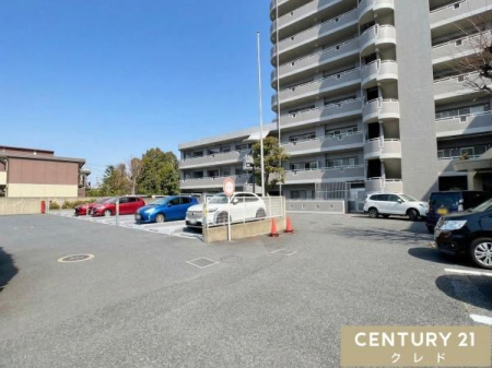  �~�n�����ԏ�L��i���z7000�`8000�~�j
�󂫂̏ꏊ��ԃT�C�Y�̐���������܂��̂ŁA����]�̏ꍇ�͂��C�y�ɂ��m�F���������܂��B