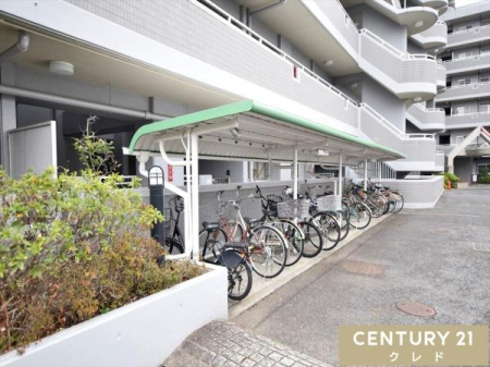 ���̑����p�� �y���֏�z
�ʋ΁E�ʊw�ȂǂŎ��]�Ԃ����g���̂��Ƒ������S���Ă����p���������܂��B�i�󂫏󋵂͗v�m�F�j