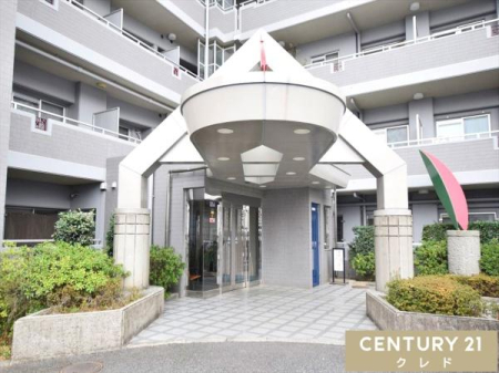 �G���g�����X ���L�G���g�����X�ɂ̓I�[�g���b�N��ݒu�I
���������Ă�������ҁE�֌W�҈ȊO�̓G���g�����X���ɓ��邱�Ƃ��ł��Ȃ��̂ŁA�h�Ɩʂł����S�ł��B