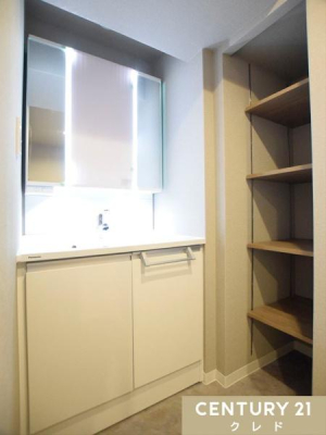 ���ʑ�E���ʏ� ���[�L�x�ȎO�ʋ����ϑ�ɐV�K�����B���ɂ͍������߉\�ȑ�e�ʂ̎��[�I������A�^�I�����܂Ȃǂ��������萮�����ڂł��܂��B