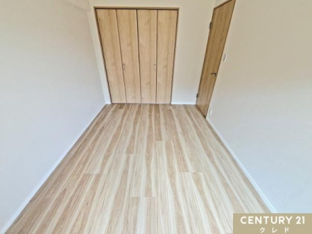 �m�� �y�m��6���z
��6���̍L��������A�������ƃ����b�N�X�ł���v���C�x�[�g��ԁB�����̔�����₷�Q���ɂ҂�����̗����������������ł��B