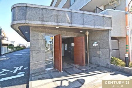 �G���g�����X �I�[�g���b�N�~���ΊǗ��B�ߑO���ȂǗ���ɂ������Ȏ��ԑт������S���������܂��B�X�g�[�����̑f�ނ��������̂���G���g�����X�ł��B