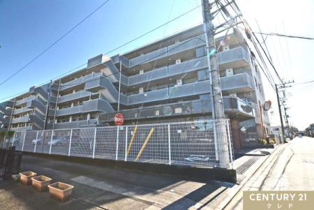 ���̑����n ����������u��t�v�w�k��14���B
�w���ӂȂǂɂ͏��Ǝ{�݂��[���I
�߃����s�������w�Z�܂œk��5���Ƃ��q�l�̂��邲�Ƒ����߂����₷�����n�B