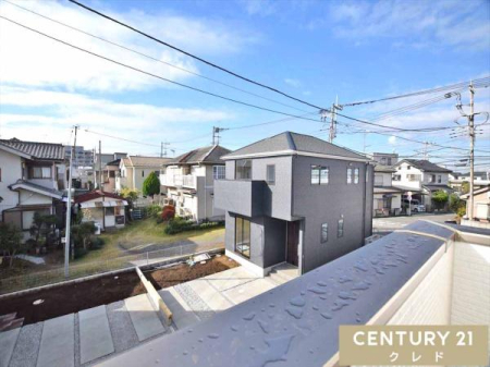 �Z�˂���̒��]�ʐ^ ���ꂽ���ɂ͍L�X�Ƃ�����𒭂߂邱�Ƃ��ł��܂��B
�z����̗ǂ��Z��X�G���A���A�΂�g�߂Ɋ�������̂œ��X�̍��ԂɈꑧ�����Ƃ��ł��܂��B