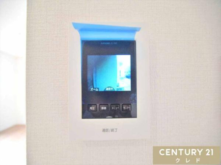 ���̑� �yTV���j�^�[�t���C���^�[�t�H���z
�h�Ɛݔ��Ƃ��Ċ��􂵂Ă���܂��I�K��҂ɑ΂��āA���ۂɉ��΂���O�Ƀe���r�z���ɑ����F�����邱�Ƃ��ł���Έ��S�ł��ˁB