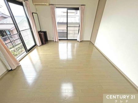 �m�� �y1�K�@�m��10���z
��o���R�j�[�ɖʂ������邢��ԁB
���������R���������Ղ����A�S�n�悢�����ʂ蔲������K�ȋ�Ԃł��B