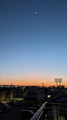 �Z�˂���̒��]�ʐ^ ���ォ��͎Ղ���̂̂Ȃ��L�X�Ƃ���������������\�ł��܂��B
�s��̌������痣��A�[�ċz�������Ȃ�悤�ȊJ�������L�����Ă��܂��B