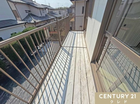 �o���R�j�[ 2�K�S������o����\�ȓ쓌�����o���R�j�[�I���󕨂��������₷���A�Ǝ����Z�ɂ��Ȃ���܂��B
���z�c�̏o��������X���[�Y�I