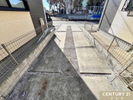 ���ԏ� �c��2�䒓�ԉ\�I
�������p�ƒʋΗp��2��Ԃ��������̕���}�ȗ��q�����֗��B
�O�ʓ��H�͕���6������A�Ԃ̂���Ⴂ�����S�ł��I