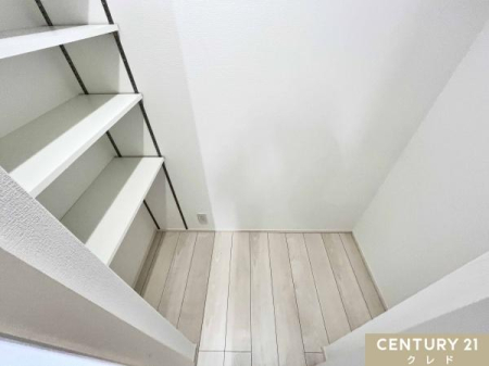 ���[ �y�L�b�`�����[�z
�H�i������A�������A���p�i�Ȃǂ��X�g�b�N���Ă����̂ɕ֗��Ȏ��[�I
���I�t���ō݌ɂ���ڂŕ�����₷���A�X�g���X�Ȃ����o���܂��B