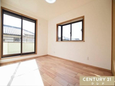 �q������ �y�m��6���z
������̃o���R�j�[�ɖʂ����A�z������ǍD��6���̗m���B
�傫�߂̃x�b�h��u���Ď�Q���Ƃ��Ă��g�����������̂ɂ��s�b�^���Ȉꎺ�ł��B