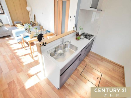 �L�b�`�� �L�b�`���͑�l2�l������ł���Ƃ�̂���L���ŁA�����̉Ǝ��̎��Ԃ����K�ɁB
���r���O�ŗV�Ԃ��q���܂������Ȃ��璲�����ł���̂ŁA�����̉Ǝ������S�ł��ˁB