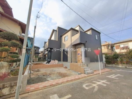 �O�ʓ��H�܂ތ��n�ʐ^ ����������u�����ցv�w�AJR��z���u�I��v�w��2�w2�H�����p�\�I
���q�l�̒ʊw�����S�ȉ����֖k���w�Z�܂œk��7���I