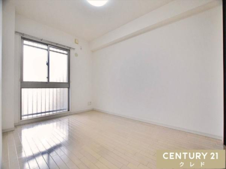 �m�� �y�m��6���z
�V���v���ȊԎ��ŉƋ�̔z�u�����₷���̂����́B
�S�����N���[�[�b�g�t���ňߗނ�ו�������������[�ł��܂��B