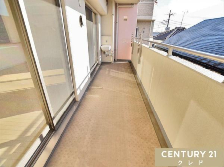 �o���R�j�[ �S�n�悢�z�˂��Ƒu�₩�ȕ�����������쐼�����o���R�j�[�B
�����͂����Ղ�̌����������݁A�����󕨂��C�����悭�������܂��B