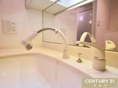 ���ʑ�E���ʏ� �y�V�����[�����z
�����o���Ďg����V�����[�����ŁA�����Ȃ��q�l�̎�􂢂�A�Z�������̐��E���������N���N�B