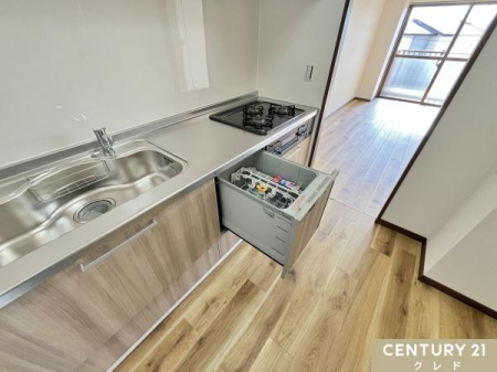 ���̑� �y�r���h�C���H���򊣑��@�z
�Չ����������r���g�C���H��@�ŉƎ��̎��Z������`���B
�V���N�E��Ƒ����������ƕۂ��A���؂�J�S���炸�Œ����X�y�[�X���L����܂��B