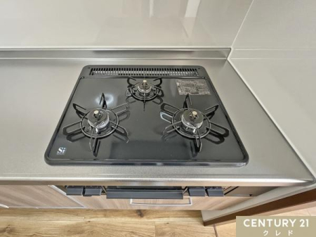 �L�b�`�� �y3���R�����E�O�����z
�Z�������ԑтɂ����ٓ��E���H�̏��������₷��3���^�C�v�̃R�����ł��B
�O�����t���̃L�b�`���͂������̕��������܂��I