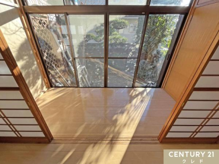 ���r���O�ȊO�̋��� �_�炩�ȗz�����~�蒍���A�J���I�ȍL���X�y�[�X�B����ꂳ�ꂽ����̗΂𒭂߂Ȃ���A�����ڂ�����Ǐ����y���ޏZ�܂��l�����̓����Ȃł��B