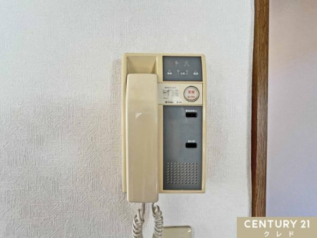 ���̑� �y�C���^�[�z���z
��b��^�C�v�̃C���^�[�z�����̗p�B
���{�^���t���Ŗ�����ً̋}���A�Z�L�����e�B�ʂł��S�����ݔ��ł��B