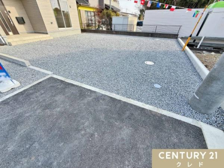 ���ԏ� �S���A�~�n�L�X51�ؒ��I
���q���⏫���̑��ԂɑΉ����₷���J�[�X�y�[�X3��m�ہB
�����炵�̗ǂ��A��������9.02���ɖʂ��Ă��܂��B