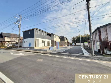 �O�ʓ��H�܂ތ��n�ʐ^ -