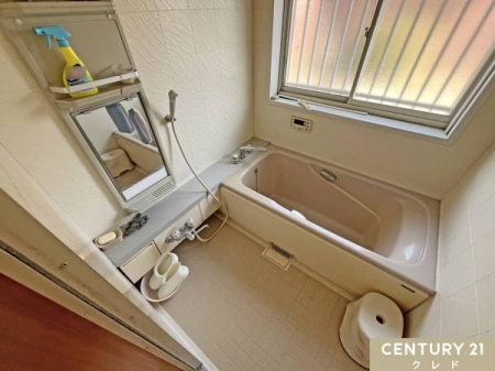 ���� ����̔�������������������͋C�̃o�X���[���B������̍̌��ƒʕ����S�n�悭�A�����b�N�X�����o�X�^�C�����߂����܂��B