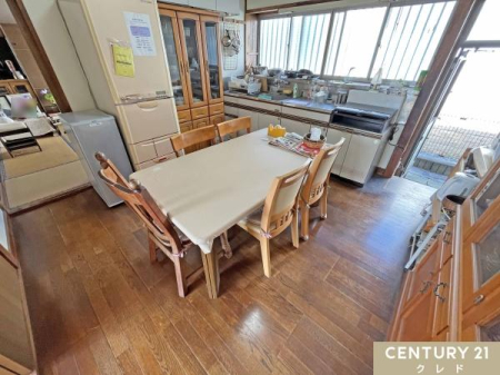 �L�b�`�� �y�_�C�j���O�L�b�`��8���z
������̗z��������ǂ��A�C�����悭��������H�����y���߂܂��B�Ƒ��̉�b���e�ށA���K�ŗ���������������ԂɁB