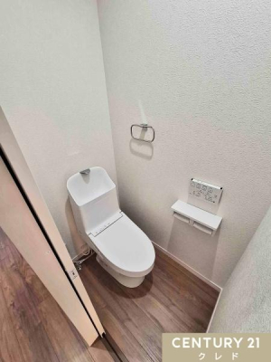 �g�C�� �g������̗ǂ��������֍��ɁA��􂢈�̌^�^���N��������g�C���B
���t���Ŗ��邭�A���C�����₷����ԂŁA����I�ɐ�����ۂĂ܂��B