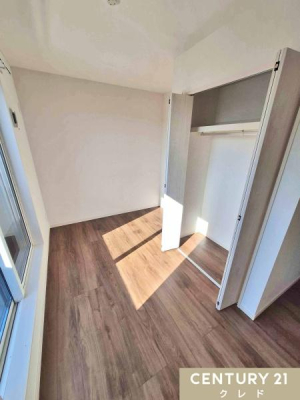 �m�� �y�m��5.44���z
������̃o���R�j�[���炽���Ղ�Ǝ��R�����~�蒍�����邢�������B
���̖ڊo�߂��C�����悭�A�����͏Ɩ����炸�ŉ߂��������ł��B