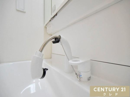 ���ʑ�E���ʏ� �y�V�����v�[�h���b�T�[�z
�����o���Ďg����V�����[�����ŁA�����Ȃ��q�l�̎�􂢂�A�Z�������̐��E���������N���N�B