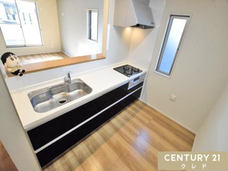 �L�b�`�� 3���R�����ƍL�X�V���N��������Ζʎ��̃V�X�e���L�b�`���B
���r���O�ŗV�Ԃ��q���܂������Ȃ��璲�����ł���̂ŁA�����̉Ǝ������S�ł��ˁB